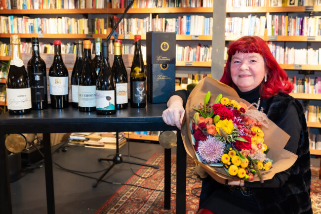 Kalev Kesküla nimelise preemia võitja Tiina Kuuler Kalev Kesküla nimelise preemia võitja Tiina Kuuler